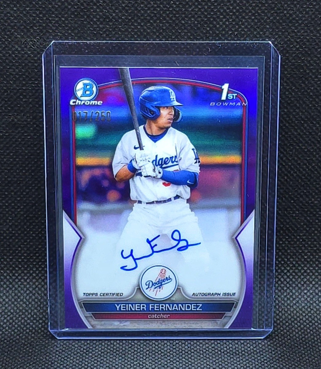 2023 Bowman YEINER FERNANDEZ Auto Purple Refractor 17/250 1st Chrome #CPA-YF