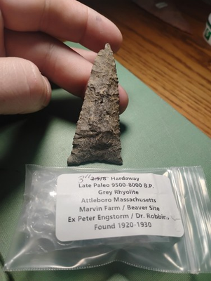 #ad Killer Early Archaic Dalton Attleboro MASS. Beaver Site 1920#x27;s 3quot; Arrowhead $150.00