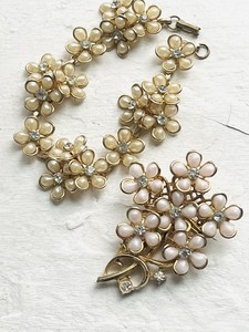 Authentic Vintage Brooch Bracelet Bouquet Flowers Plastic Pot Metal Gold Plated 1950