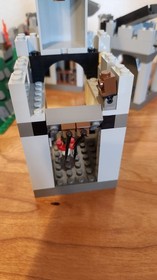 LEGO Castle: Royal Knight's Castle (6090) - Complete with Instructions No Box