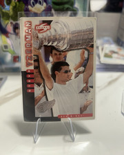 Score Base Set Steve Yzerman #7 Detroit Red Wings NHL Hockey Trading Card