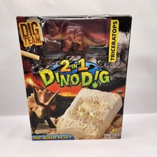 NIB The Dig Team 2 in 1 Dino Dig TRICERATOPS Dig Build Play One Set Dinosaur Toy