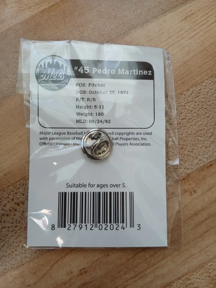 3 NY Mets Hat Pins - Image 3 of 4