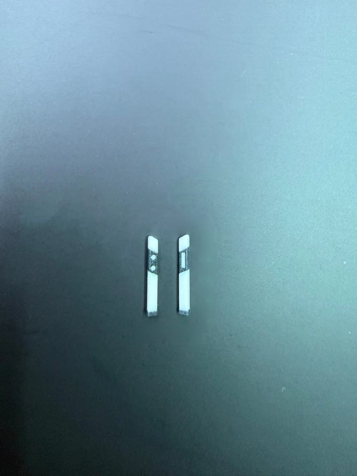 Leitpfosten / Begrenzungspfosten  – 20 / 50 Stk. mit/ohne Zapfen - H0-Zubehör - Bild 2 von 4