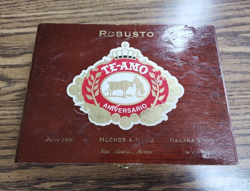 Robusto Te-Amo Aniversario Hechos A Mano HBA 2000 Wood Cigar Box 