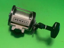 CUSTOM NEWELL “NO LETTER” 540-3.2 FISHING REEL WITH WHITE SUPPORTS & BASE + MORE