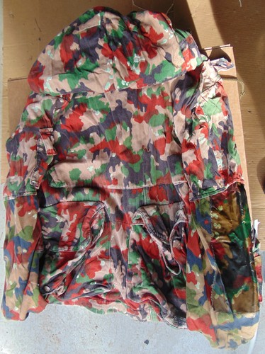 Swiss Alpenflage M70 Parka da combattimento mimetico, taglie M & L, buono - molto buono, spedizione gratuita - Foto 11 di 11