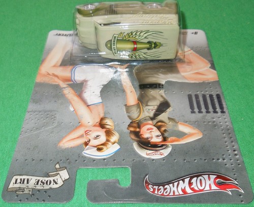Hot Wheels Military Nose Art Series 2011 furgoneta de reparto de lácteos con jinetes reales, sin usar, en paquete - Imagen 4 de 6