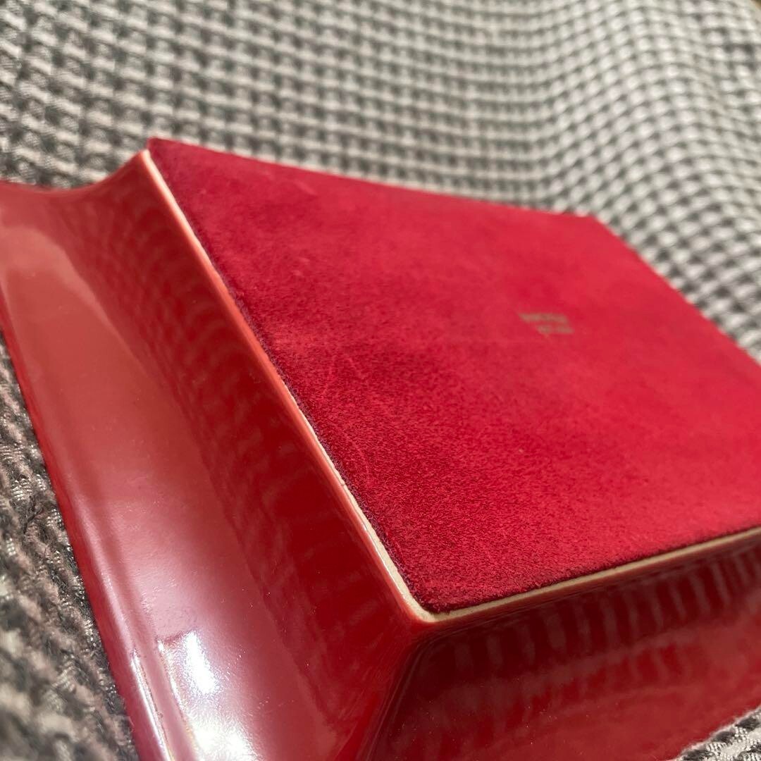 Hermes x Supreme Ceramic Ashtray Plate Red Tray Ornament Hermes x Supreme Ceramic Ashtray Plate Red Tray Ornament