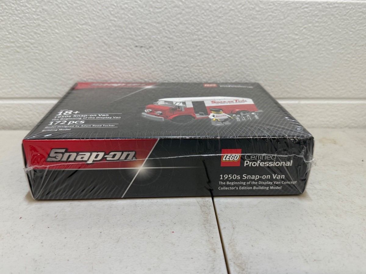 Lego Snap On Freightliner MT-55 1950's Snap-On Van & KRL7022
