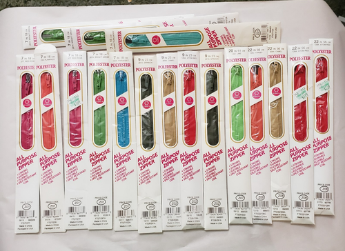 Lot of 17 Assorted Color Size Zippers Coats & Clark All Purpose Clothing Sewing