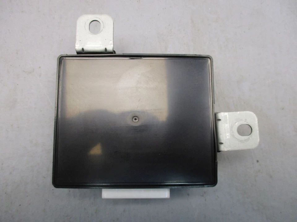 Centralina parcheggio assistito PDC per KIA CARNIVAL I (UP) 2.9 TDI 0K58A677P0 - Immagine 3 di 4