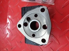 11812131180 MITSUBISHI SATOH CATERPILLAR HYDRAULIC MANIFOLD PUMP A7