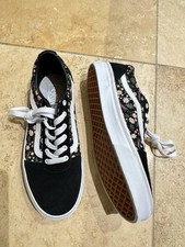 NWOB Vans Ward Fall Floral Black skate sneakers Size 5