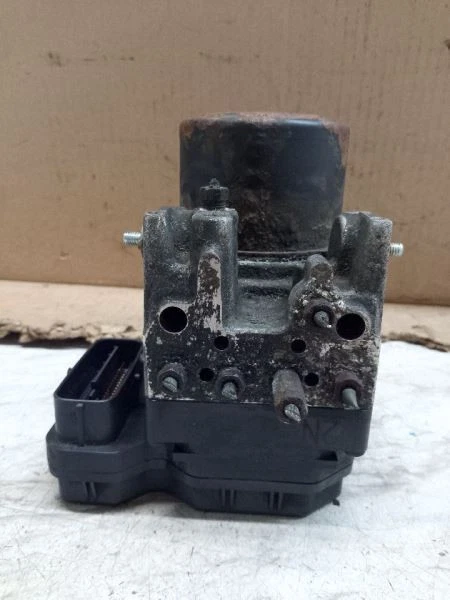 2004 - 2006 LEXUS RX330 AWD ANTI LOCK BRAKE 44540-48060 - Image 3 of 4