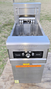 Frymaster single Fryer Model#: RE117SC, 208 Volts, 3 Phase, Xtra Clean