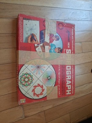 VINTAGE 1967 KENNER's SPIROGRAPH.  Complete As Pictured. 