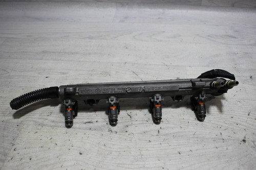 Einspritzleiste Einspritzdüsen 036133319 VW Golf IV 1J Bj,01