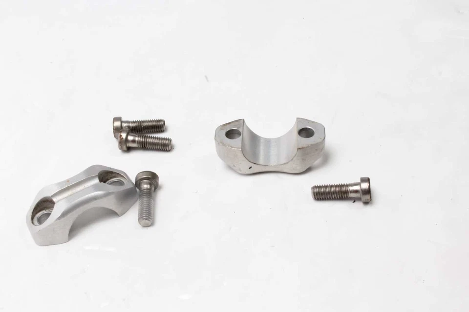 Morsetto Manubrio Morsetto Viti Supporto Manubrio Triumph Tigre 1050 115NG 07-13 - Immagine 3 di 3