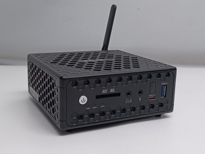 Zotac zbox-ci325nano Celeron N3160 8gb RAM 128gb SSD Win10Pro