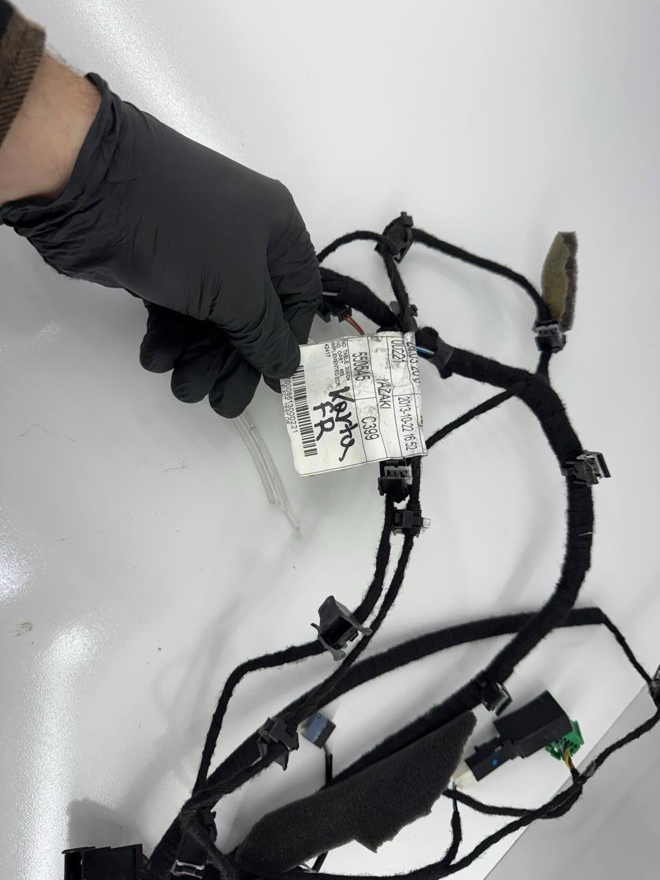 14-20 Maserati Ghibli   front Right side inside door panel wiring harness 404