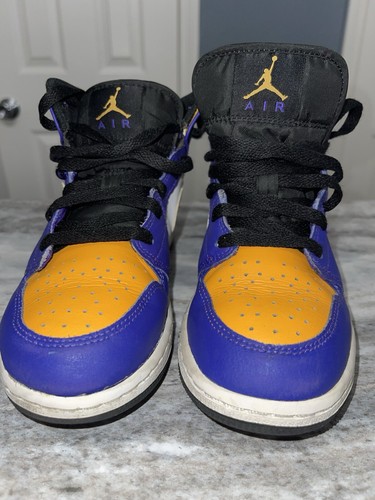 Nike Air Jordan 1 Mid Youth Size 4 LA Lakers Basketball Sneakers Dq8423-517 - Picture 3 of 5