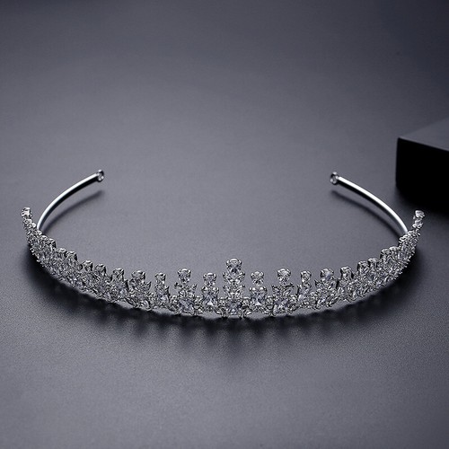 Banda para el cabello de mujer enchapada en oro súper flash corona circonita blanca para banquete - Imagen 7 de 7