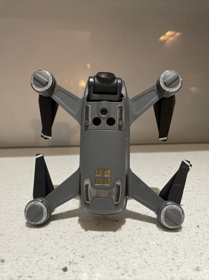 DJI SPARK (White) DRONE & Genuine BATTERY ONLY Model: MM1A /NS - Image 2 of 3