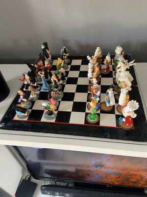 Jeu D'échecs Asterix Et Obélix Par Plastoy - Figurines En Résine, Occasion, Parfait Pour Les Collectionneurs De BD !