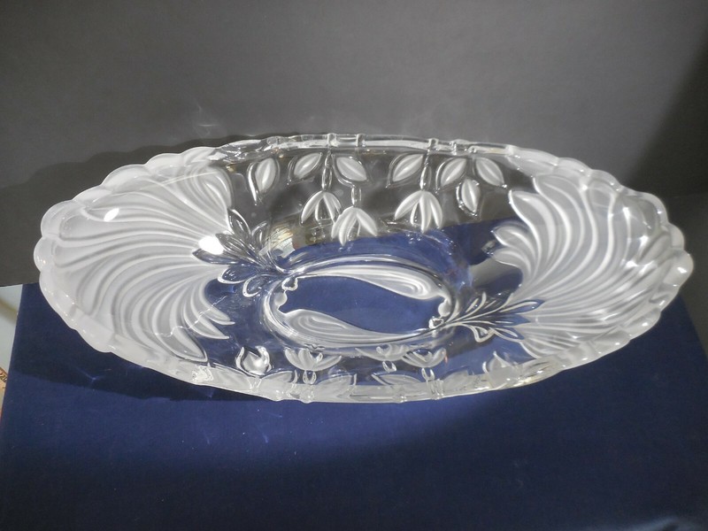Mikasa FROSTED PEACOCK Oval Centerpiece Bowl Canoe Shape 14"  MIC164  RARE