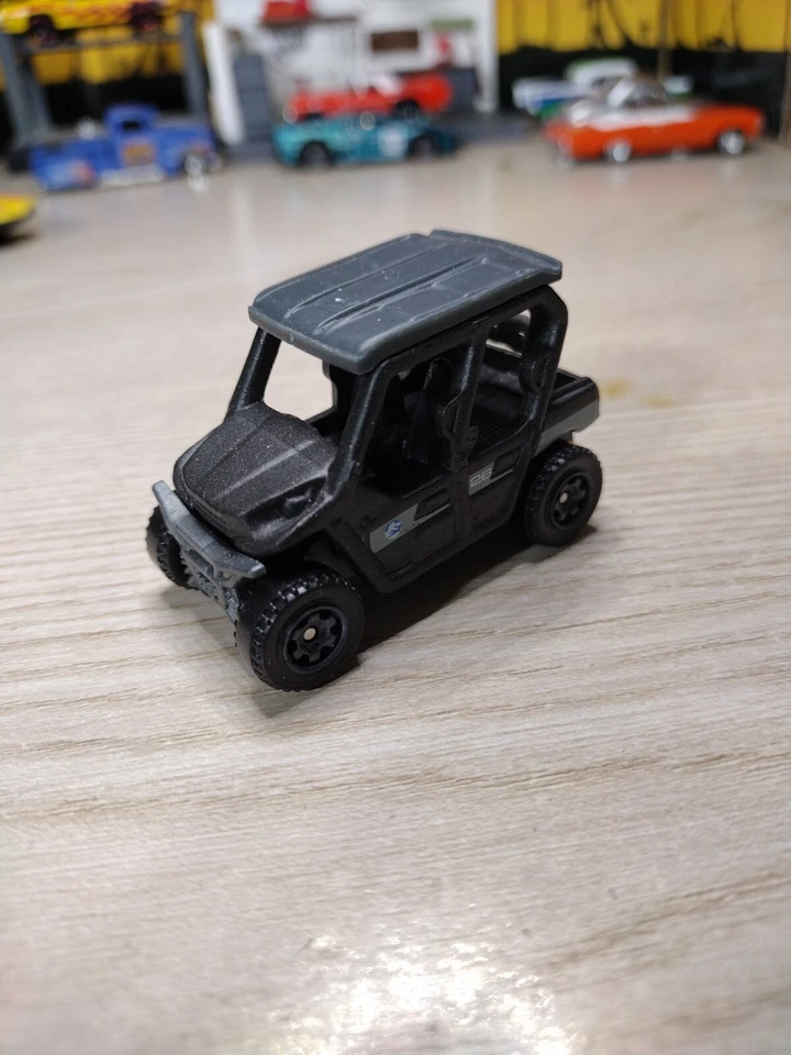 Matchbox Jurassic World 15 Kawasaki Teryx4 LE Negro 1:64 Foto 4 de 4