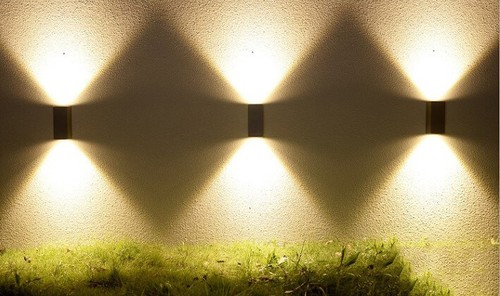 APPLIQUE FARETTO A PARETE DA PER ESTERNO DOPPIA EMISSIONE DI LUCE LED GU10 IP65 - Foto 5 di 11