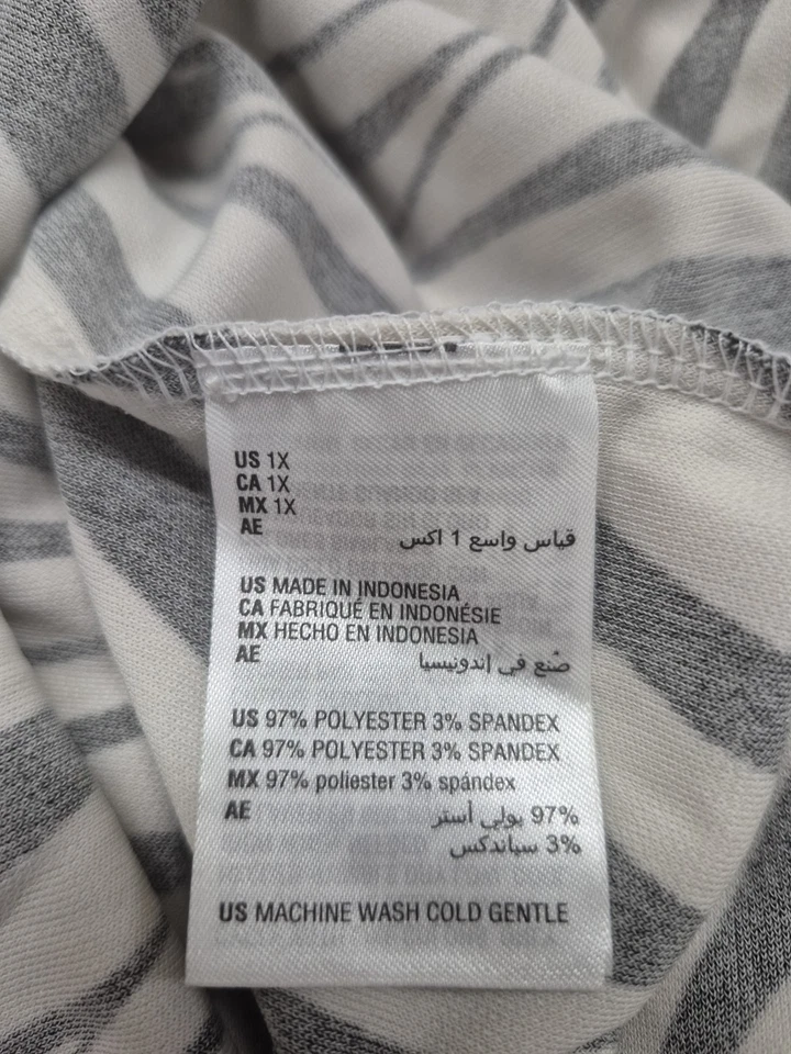 Blusa Alfani talla grande estampada cuello capucha manga acampanada - blanca y negra - 1X Foto 4 de 4