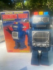 Vintage Battery Operated SOUNDING ROBOT w/ Box Made in Japan SH Space Toy 1960s