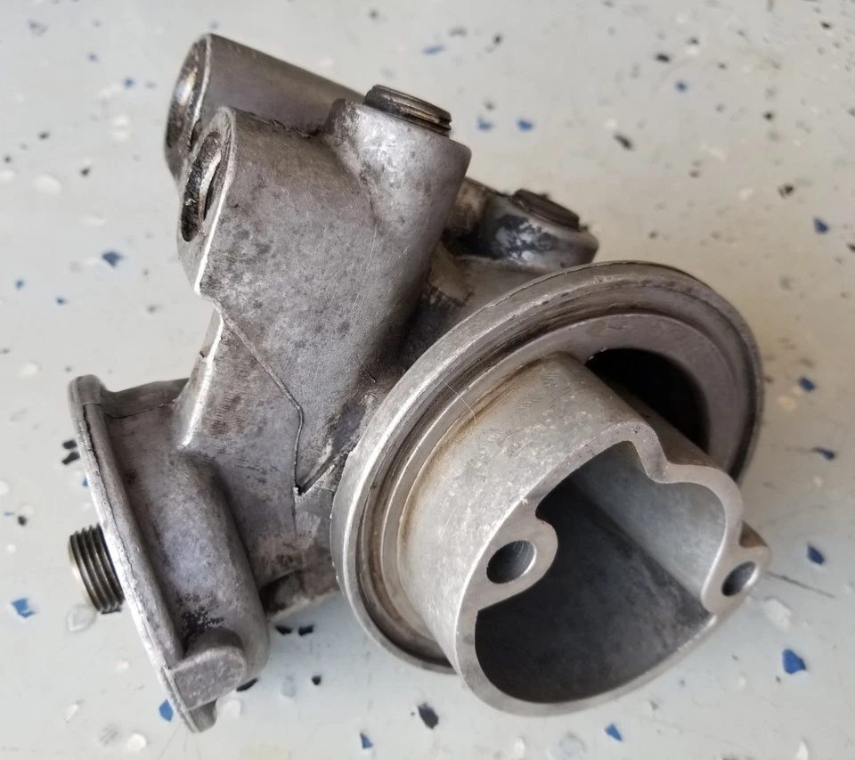 90 91 92 93 94 95 96 97 98 CHEVROLET K1500 GMC 5.7L OIL FILTER ADAPTER 12553036 Foto 3 de 4