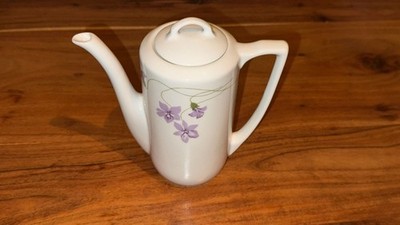 Teekanne / Kaffeekanne mit Deckel Blumenmotiv Porzellan KAHLA DDR