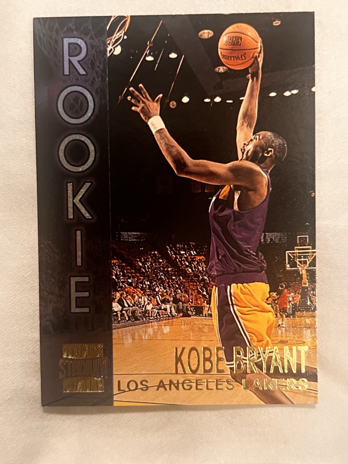 1997 Topps Stadium Club - Kobe Bryant #R9