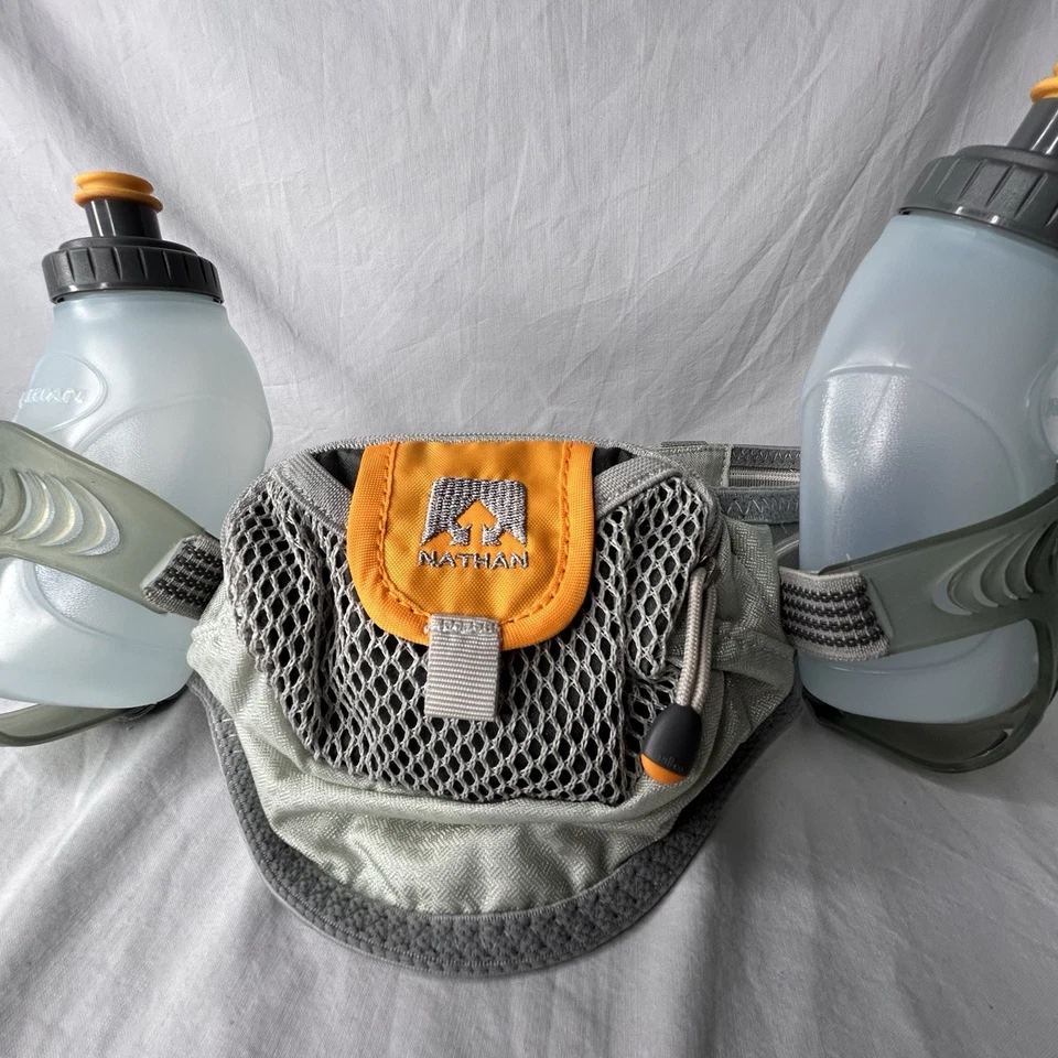 Cinturón de Hidratación Nathan Trail Mix con 2 Botellas Correr Senderismo Tamaño Ajustable - NUEVO Foto 3 de 4