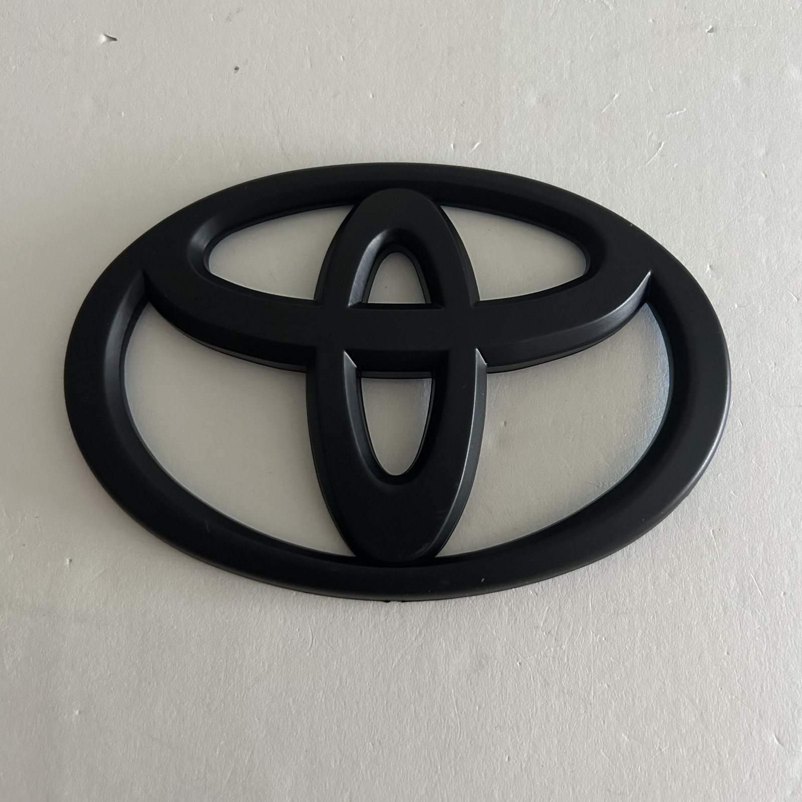Toyota Front Grille Emblem Logo Fits Camry SE 2012 - 2014 Highlander 2010 - 2013