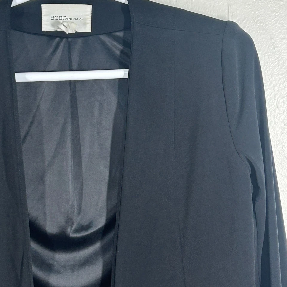 Blazer BCBGeneration para mujer L negro frente abierto dobladillo en cascada forrado manga larga Foto 2 de 4