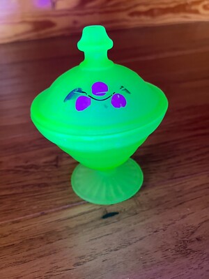 green uranium glass Block Optic pattern candy / powder jar