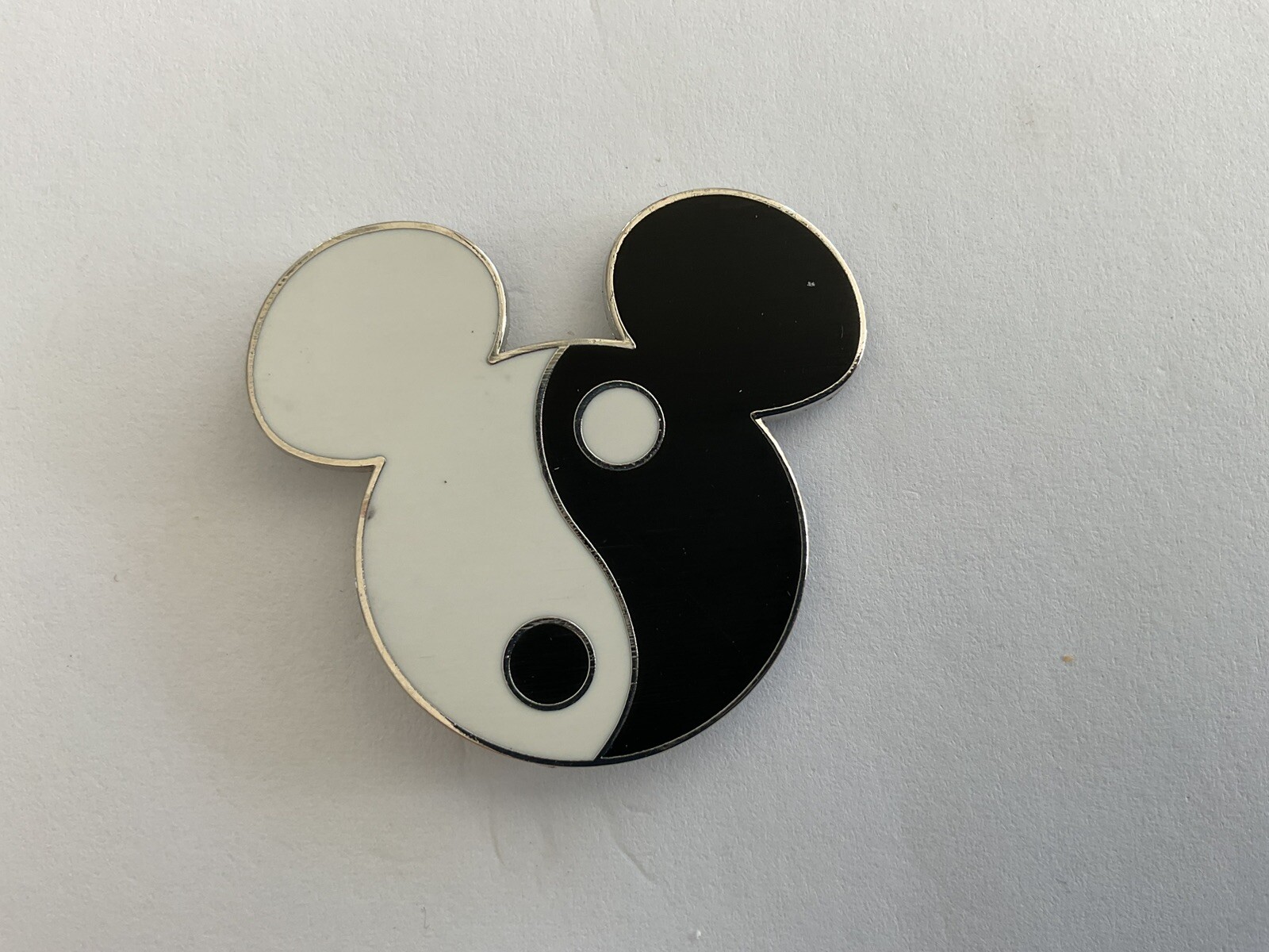 Walt Disney World Mickey Mouse Yin & Yang 2000 Pin (VINTAGE!)