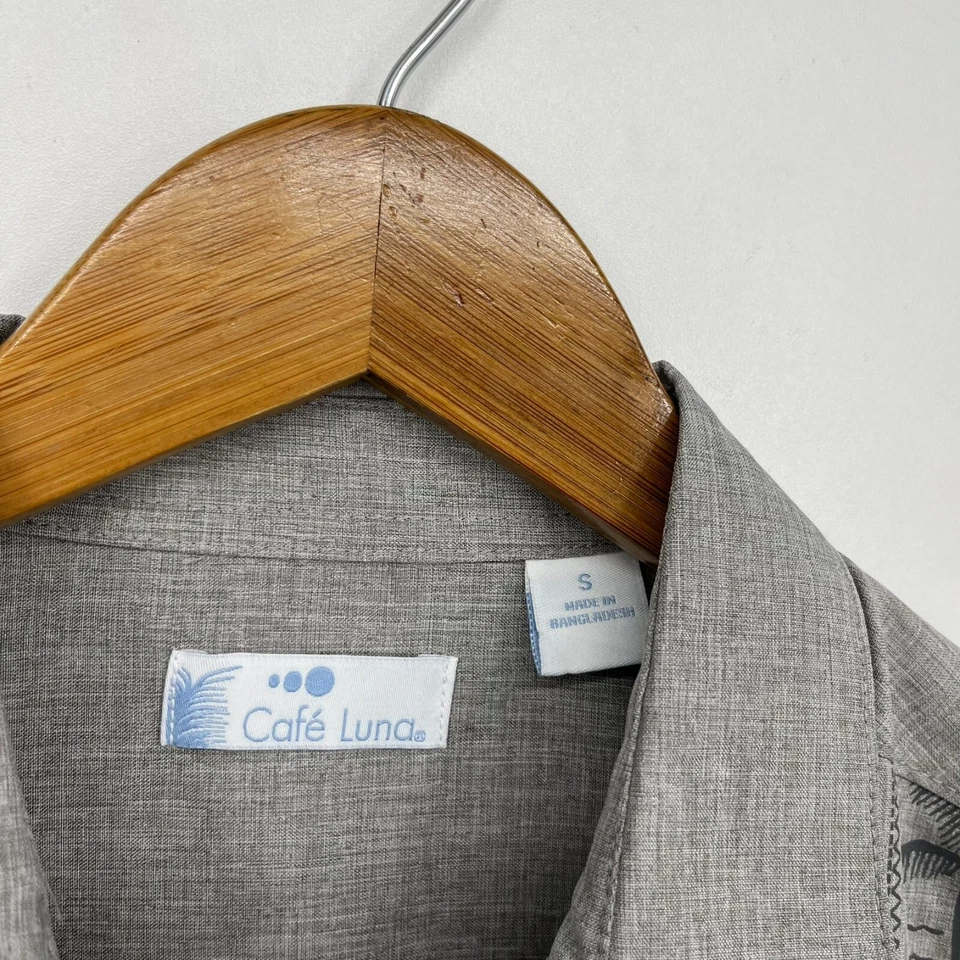 Cafe Luna Short Sleeve Button Shirt Men's S Gray Tropical Palm Tree Hawaiian Pri - Image 4 of 4