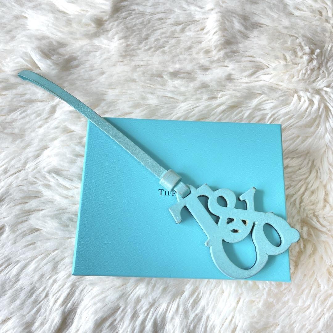 Tiffany & Co. ネイビー レザー キーホルダー Tiffany&co. logo keychain leather charm Blue luxurious feel with