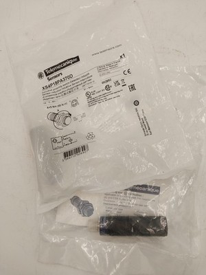 Telemecanique induktiver Sensor XS4P18PA370D neu