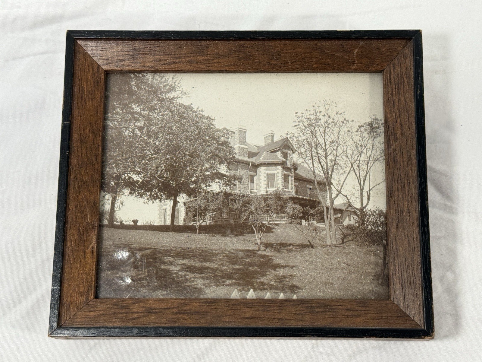 Picture 1 of 4