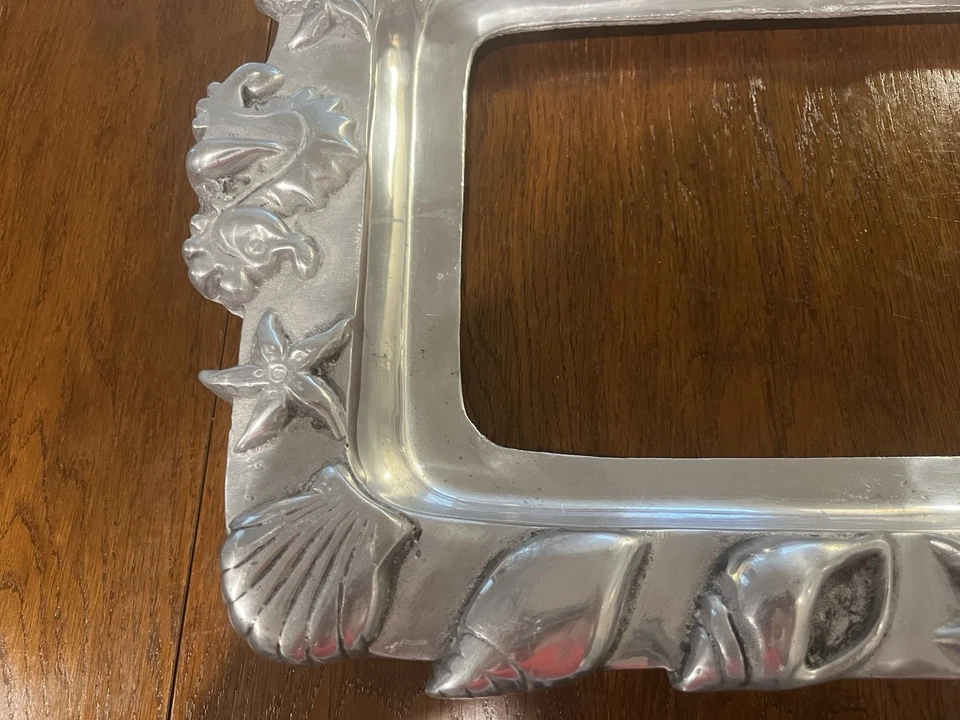 Bandeja para servir de aluminio costero - conchas marinas caballitos de mar estrellas de mar - decoración de casa de playa Foto 3 de 4