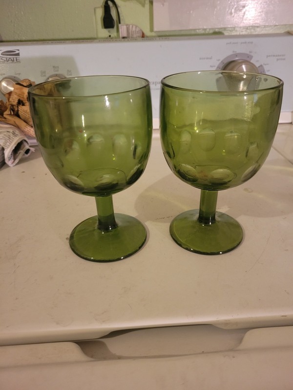 Set of 2 Vintage Green Thumbprint Coin Dot Goblets 6"