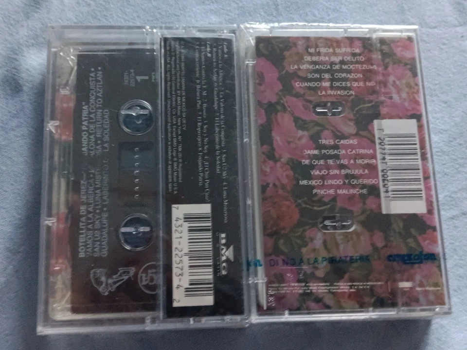 SERGIO ARAU - MI FRIDA SUFRIDA Casstte + Botellita De Jerez - Image 3 of 3