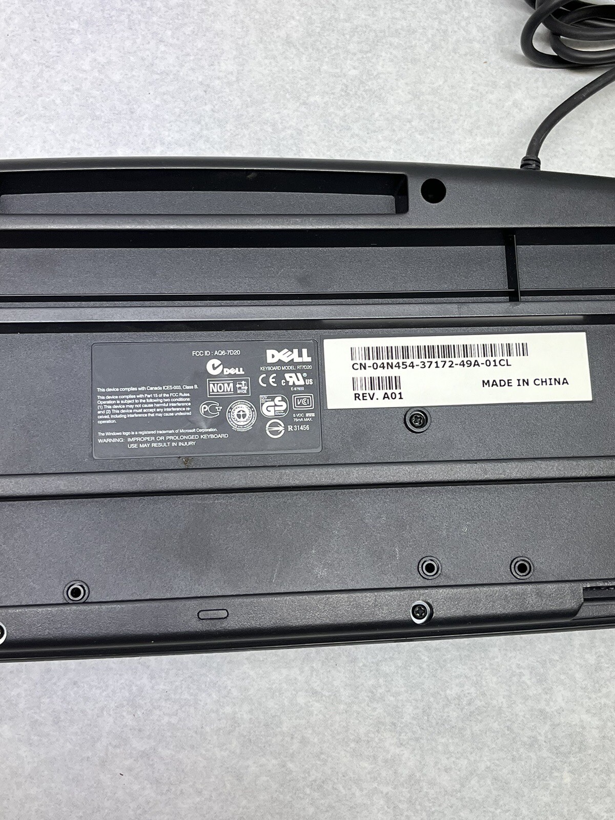 Dell Wired Keyboard  RT7D20 2002 Hardware Cord 6-Pin - Tested